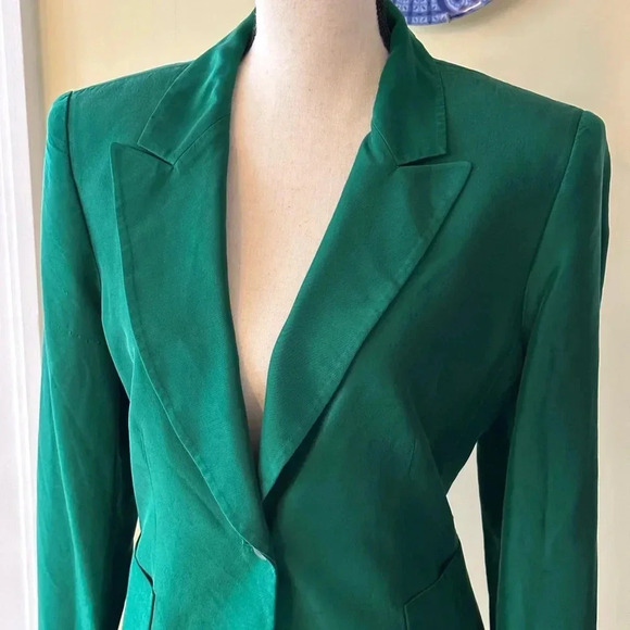 Kasper A.S.L. | Emerald Green 100% Silk Two Piece Skirt & Blazer Set - Picture 2 of 14